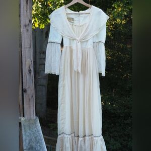 Gunne Sax Ivory and Cream Lace Long Sleeve Dress